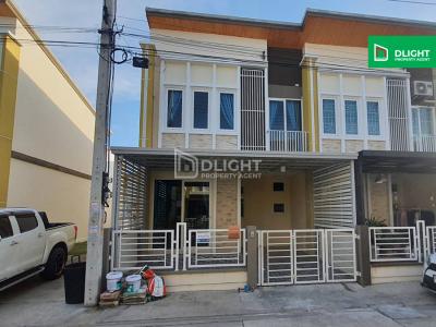 ทาวน์เฮ้าส์โกลเด้นทาวน์ สุขุมวิท ศรีนครินทร์ 19 ตร.ว. 4 นอน 2 น้ำ ราคา 2.79 ล้านบาท
