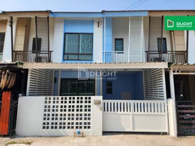 ทาวน์โฮม พฤกษาไพร์ม ศรีนครินทร์-บางนา 17.4 ตร.ว. 3 นอน 2 น้ำ ราคา 2.3 ล้านบาท พร้อมเข้าอยู่ทำเลดี