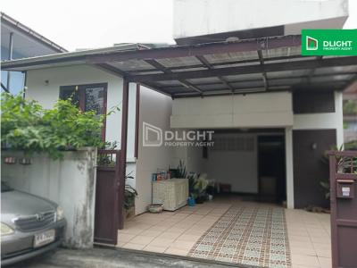 บ้านสร้างเอง 3 ระดับ ลาดพร้าว 48 พื้นที่ 50 ตร.ว. 4 นอน 3 น้ำ ราคา 7 ล้านบาท