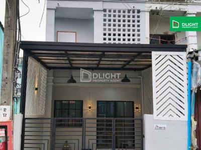 ทาวน์เฮาส์ 2 ชั้น หมู่บ้านมารวย 1 รีโนเวทใหม่เอี่ยม! พร้อมอยู่ 17 ตร.ว. 3 ห้องนอน 2 ห้องน้ำ จอดรถได้ 1 คัน ตกแต่งสวย เฟอร์นิเจอร์ครบ พร้อมเข้าอยู่ได้เลย! ราคาดี 1.99 ล้านบาท