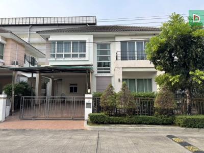 บ้านเดียว หมู่บ้านไลฟ์บางกอกบูเลอวาร์ด วงแหวนอ่อนนุช หลังมุม 60.2 ตร.ว. 3 นอน 3 น้ำ ขาย 7.69 ลบ พร้อมอยู่พร้อมเฟอร์นิเจอร์บางส่วน