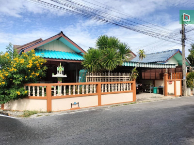 บ้านชั้นเดียว เมืองลพบุรี ขนาด 72 ตรว 3 นอน 2 น้ำ 2 จอด เพียง 2.3 ล้าน ใกล้โรงเรียนเมืองใหม่ โรงพยาบาล เมืองลพบุรี