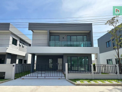 ขาย/เช่าบ้านเดี่ยว Centro Bangna 61ตรว. 4นอน4น้ำ ขาย13.5ล้าน เช่า88K เฟอร์และเครื่องใช้ไฟฟ้าครบ มีสระว่ายน้ำฟิตเนส ใกล้เมกาบางนา เซ็นทรัลและอิเกีย
